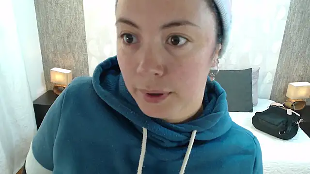 elamurray online show from October 14, 11:11 am