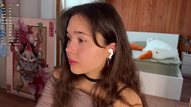 Snapshot of PlumyBun chatting on April 11, 12:37 am PlumyBun online show from April 11, 12:37 am