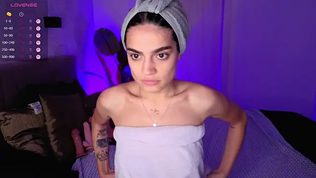 Snapshot of NIghtFloat chatting on September 26, 6:28 am NIghtFloat online show from September 26, 6:28 am