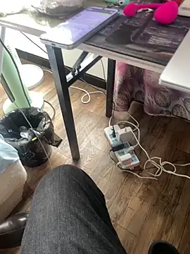 Snapshot of Azyrrgg chatting on October 29, 10:28 am Azyrrgg online show from October 29, 10:28 am