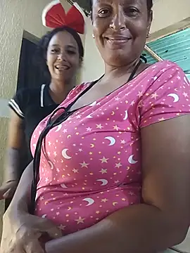 Snapshot of Fernanda30 chatting on June 25, 4:33 pm Fernanda30 online show from June 25, 4:33 pm