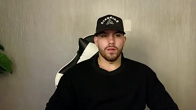 Snapshot of Ades_Lowe chatting on October 21, 12:17 pm Ades Lowe online show from October 21, 12:17 pm