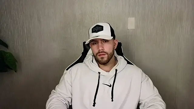 Snapshot of Ades_Lowe chatting on October 23, 11:20 am Ades Lowe online show from October 23, 11:20 am