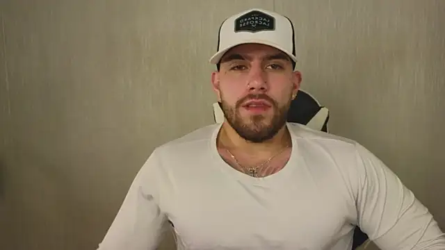 Snapshot of Ades_Lowe chatting on October 30, 12:06 pm Ades Lowe online show from October 30, 12:06 pm