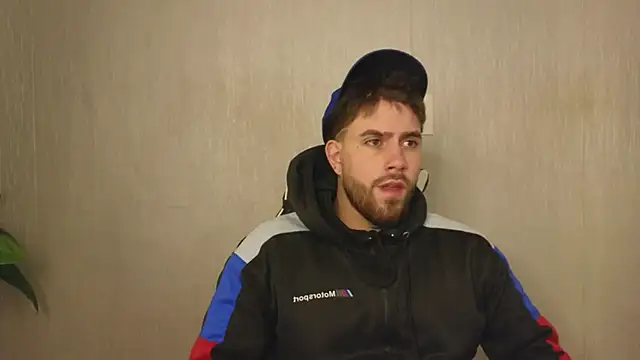 Snapshot of Ades_Lowe chatting on November 4, 12:04 pm Ades Lowe online show from November 4, 12:04 pm