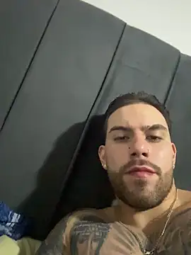 Snapshot of Ades_Lowe chatting on November 8, 5:51 am Ades Lowe online show from November 8, 5:51 am