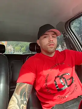 Snapshot of Ades_Lowe chatting on November 23, 3:01 pm Ades Lowe online show from November 23, 3:01 pm