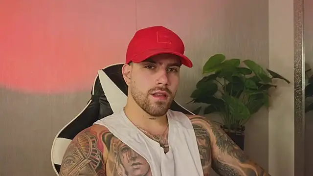 Snapshot of Ades_Lowe chatting on November 28, 10:51 am Ades Lowe online show from November 28, 10:51 am