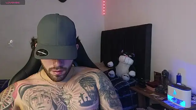 Ades Lowe online show from March 3, 5:02 am