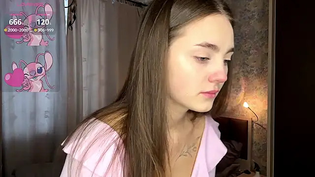 Snapshot of LoraDavi chatting on March 3, 6:08 am LoraDavi online show from March 3, 6:08 am