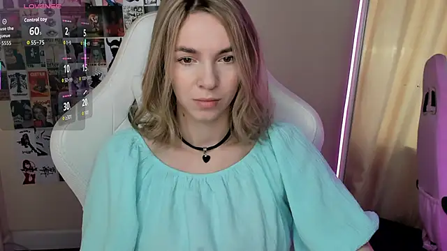NessaDiazz online show from September 21, 1:18 am