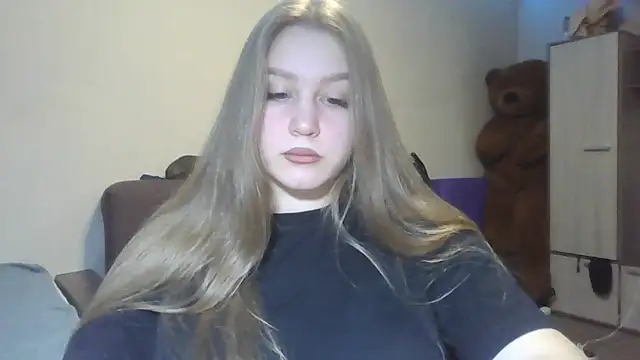 Snapshot of yourhoney_Lola_ chatting on October 23, 2:49 pm yourhoney Lola online show from October 23, 2:49 pm