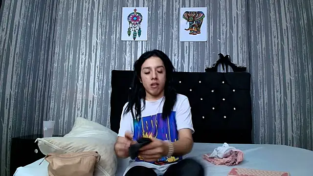 Alicee Moonn online show from October 4, 8:40 pm