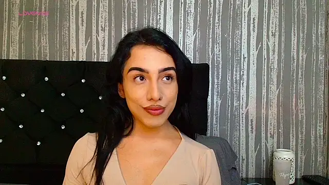 Alicee Moonn online show from April 16, 6:52 pm