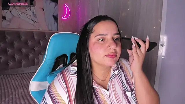 Snapshot of artemisa19 chatting on October 2, 4:41 am artemisa19 online show from October 2, 4:41 am