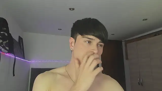 stevve 14 online show from October 21, 1:50 am