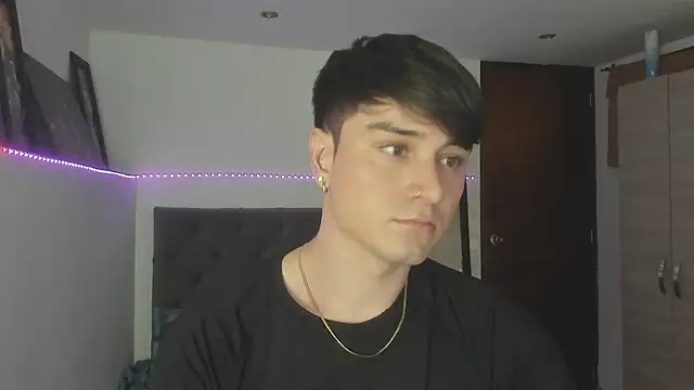 stevve 14 online show from December 2, 11:11 pm