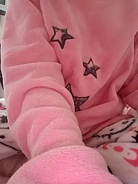 Hottiesophie online show from April 12, 2:11 pm