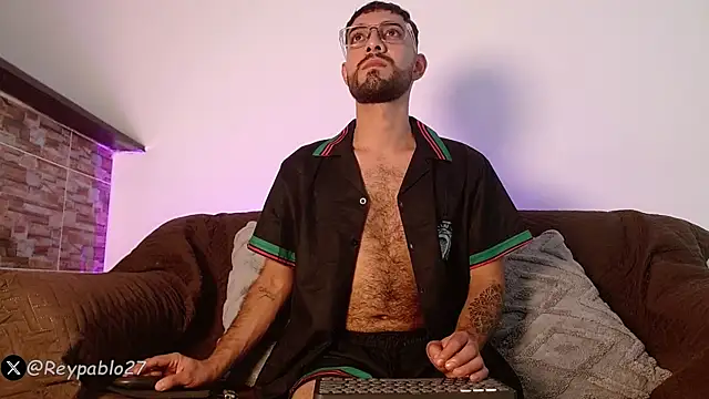 ReyPablo1 online show from April 12, 9:42 pm