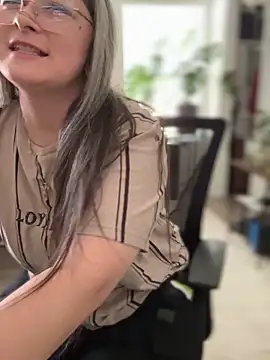 Snapshot of Alix_Valentine chatting on October 7, 8:28 pm Alix Valentine online show from October 7, 8:28 pm