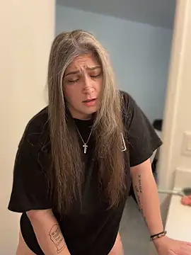 Snapshot of Alix_Valentine chatting on November 4, 3:44 pm Alix Valentine online show from November 4, 3:44 pm