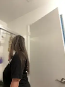 Alix Valentine online show from April 10, 5:17 pm