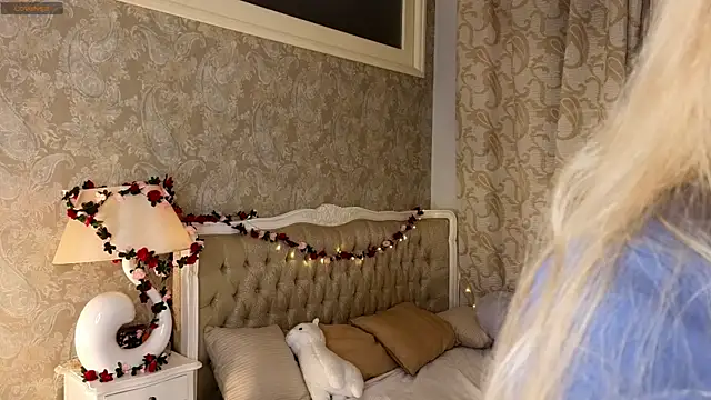 Snapshot of Emma_Frosty chatting on November 7, 7:58 pm Emma Frosty online show from November 7, 7:58 pm