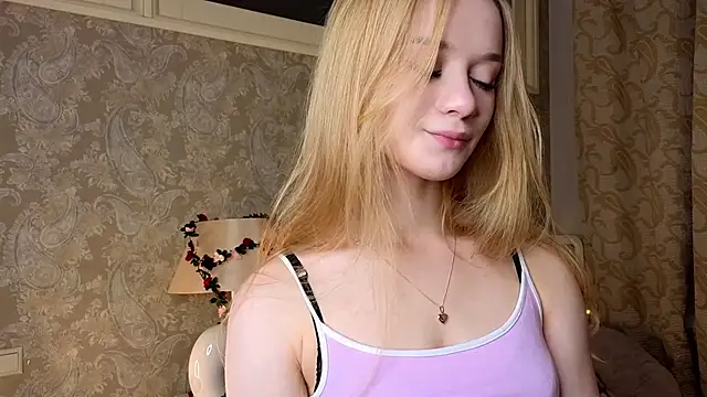 Snapshot of Emma_Frosty chatting on November 23, 7:46 pm Emma Frosty online show from November 23, 7:46 pm