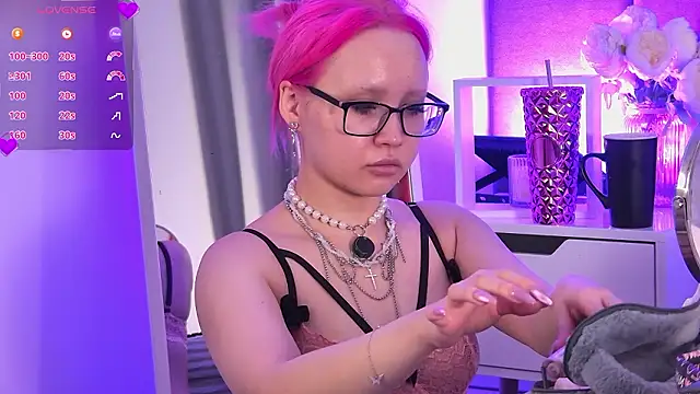 Snapshot of AsiaVegas chatting on February 19, 5:09 pm AsiaVegas online show from February 19, 5:09 pm