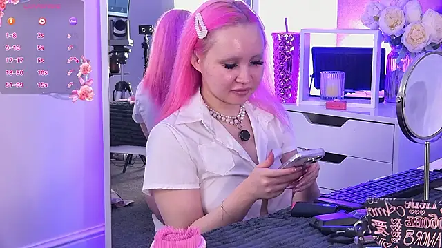 Snapshot of AsiaVegas chatting on March 1, 5:48 pm AsiaVegas online show from March 1, 5:48 pm