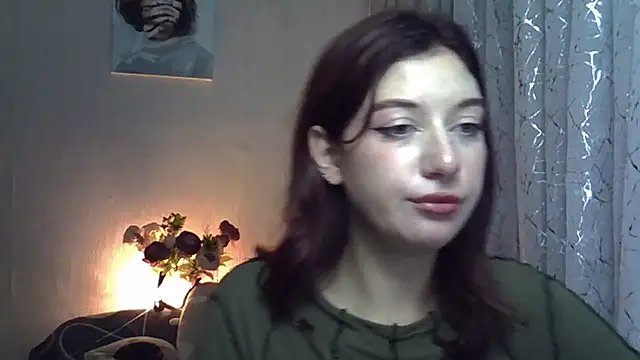 Lily Ember online show from October 7, 7:11 pm