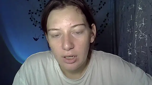 Lily Ember online show from October 31, 6:20 pm