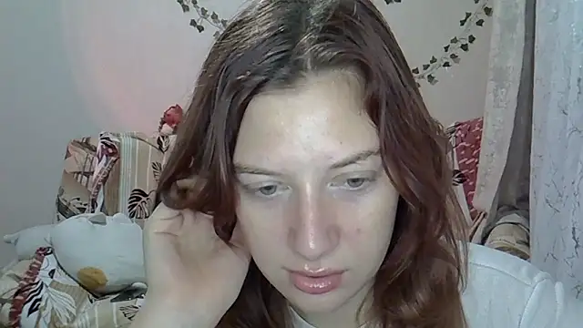 Lily Ember online show from November 29, 6:11 pm