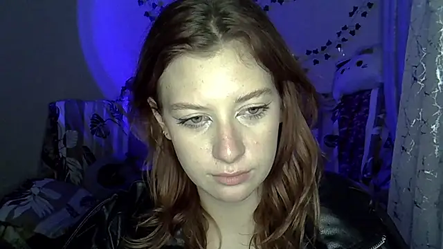 Lily Ember online show from December 2, 8:04 pm