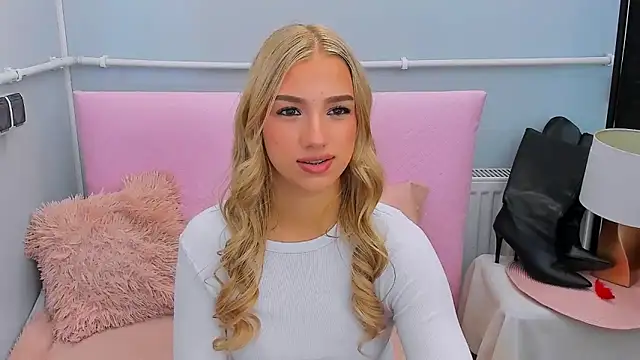 Snapshot of EvetteRose chatting on September 26, 4:11 pm EvetteRose online show from September 26, 4:11 pm