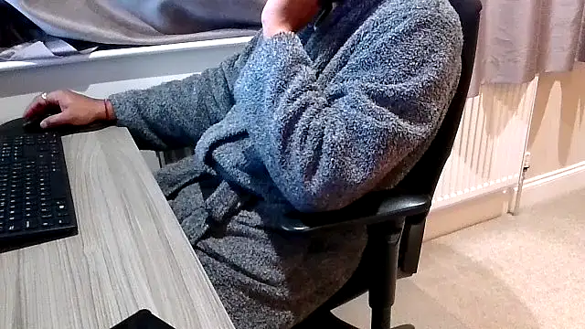 rogamuffin online show from November 7, 11:27 pm