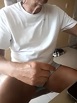 Snapshot of Unique_X_perience chatting on January 13, 8:25 pm Unique X perience online show from January 13, 8:25 pm