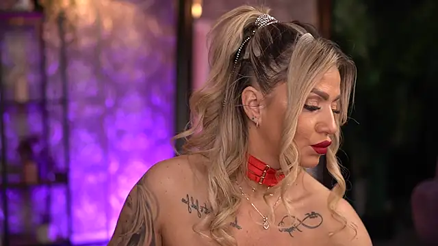 AlmaVelia online show from October 18, 7:36 pm