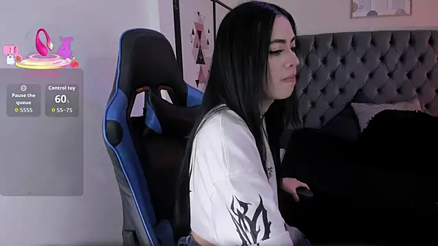 Anya Belth online show from December 1, 8:14 pm