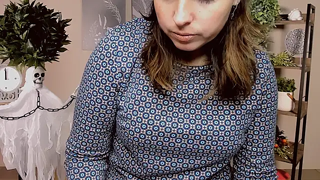 MartaEdams online show from November 4, 6:12 am