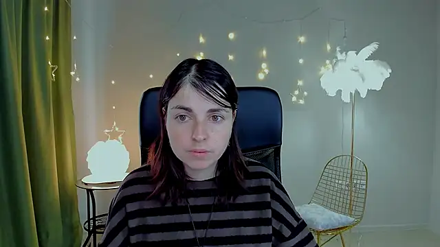 Snapshot of MartaEdams chatting on February 3, 6:40 am MartaEdams online show from February 3, 6:40 am