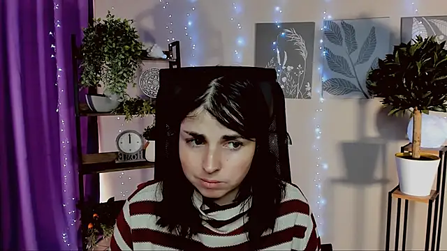 Snapshot of MartaEdams chatting on February 10, 6:28 am MartaEdams online show from February 10, 6:28 am