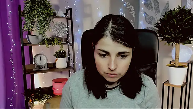 Snapshot of MartaEdams chatting on February 21, 6:03 am MartaEdams online show from February 21, 6:03 am