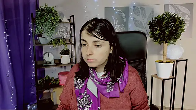 Snapshot of MartaEdams chatting on March 23, 6:06 am MartaEdams online show from March 23, 6:06 am