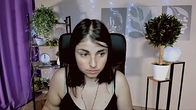 Snapshot of MartaEdams chatting on March 30, 6:14 am MartaEdams online show from March 30, 6:14 am