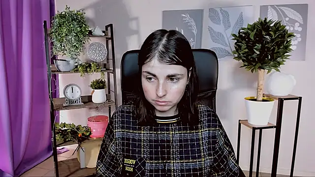 Snapshot of MartaEdams chatting on March 31, 6:14 am MartaEdams online show from March 31, 6:14 am