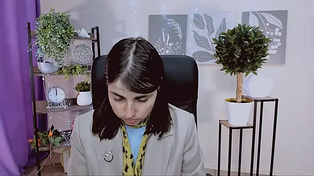 Snapshot of MartaEdams chatting on April 10, 6:29 am MartaEdams online show from April 10, 6:29 am