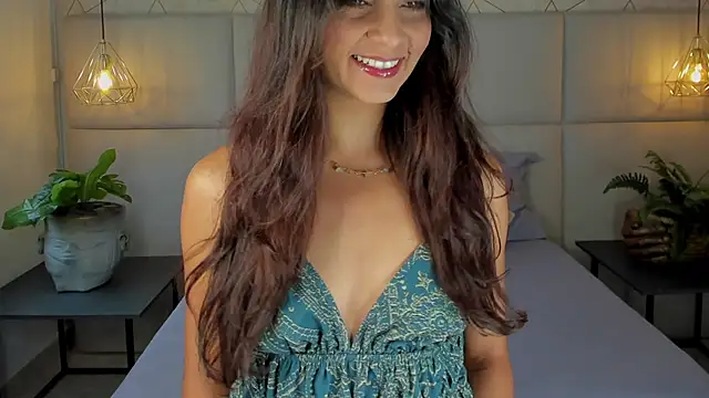Snapshot of SamayRyann chatting on June 8, 1:33 pm SamayRyann online show from June 8, 1:33 pm