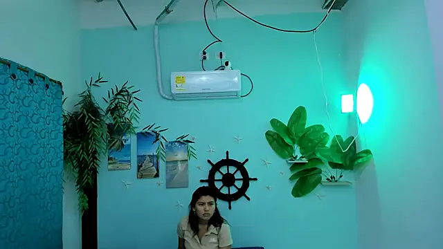 eladyrous98 online show from November 29, 7:00 am