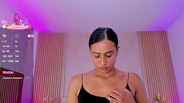 ZOEBARLOWE online show from October 17, 7:05 pm